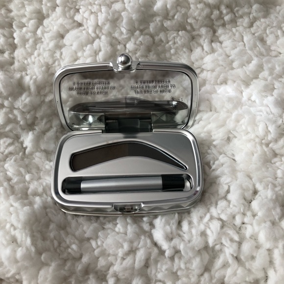 BENEFIT Foolproff Brow Powder - Picture 3 of 4